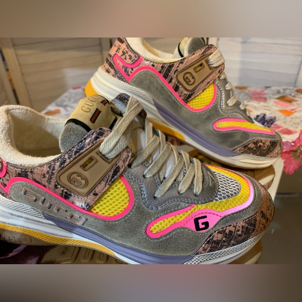 Euc!!Gucci/Python Skin Printed Sneakers - image 7